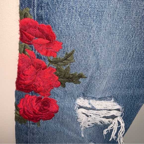 Levi's Blue Cropped Jeans with Red Floral Embroidery - Picture 11 of 12